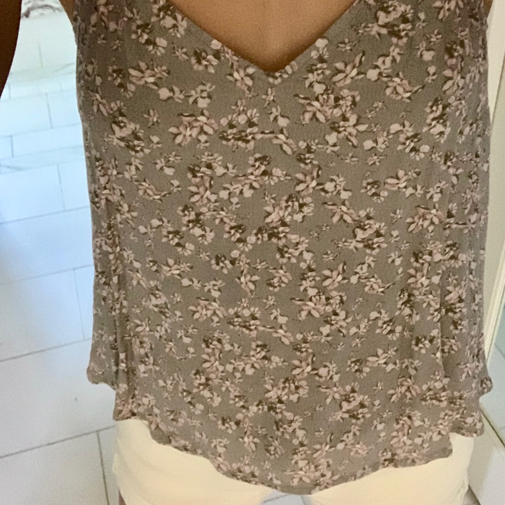 Floral Camisole - Picture 3 of 3